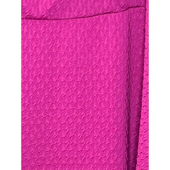 TORRID SZ.3 TEXTURED SKATER FIT & FLARE CASUAL COLORFUL PINK GIRLIE SWING DRESS - Picture 3 of 4